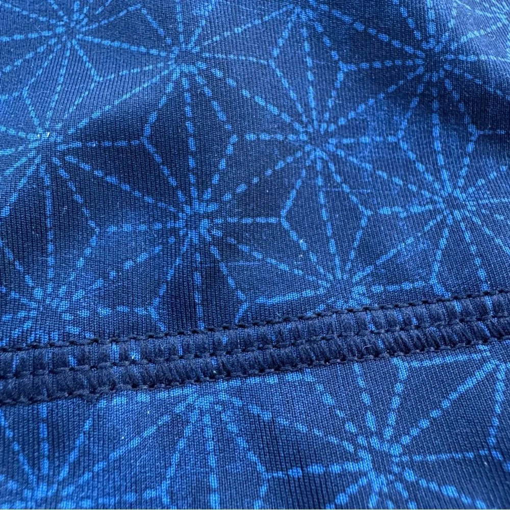 Lulu lemon Blue Sports Bra with Geometric Pattern Size 4 - Picture 2 of 9